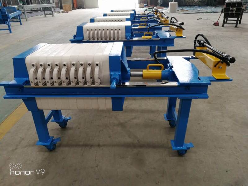 小型實驗室隔膜壓濾機多少錢(圖1) 小型實驗室隔膜壓濾機多少錢(圖1)